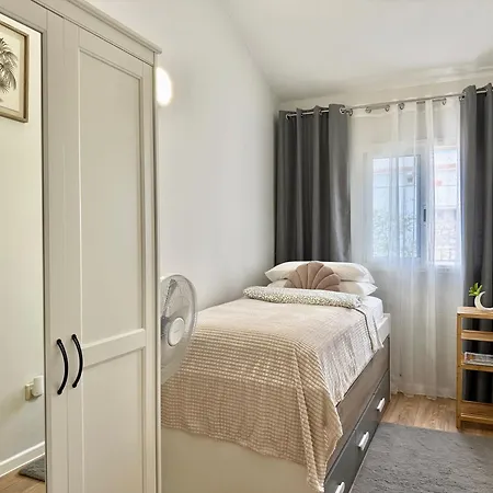 Family Duplex Playa De Fanabe アパート