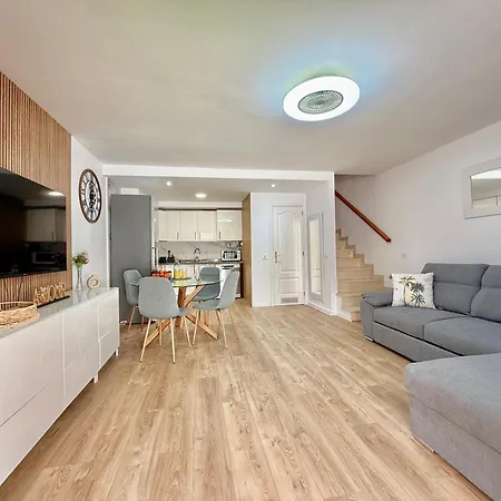아파트 Paulmarie Family Duplex Playa De Fanabe *