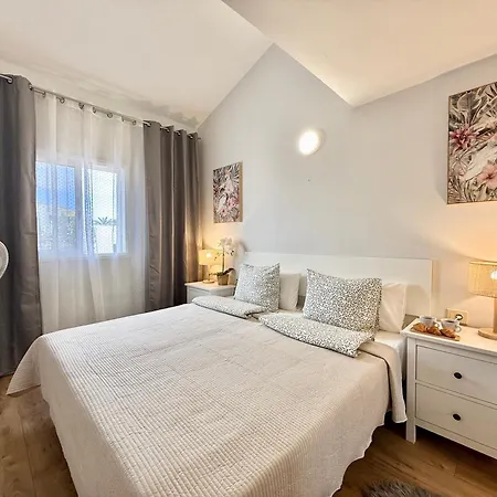 Апартаменты Paulmarie Family Duplex Playa De Fanabe